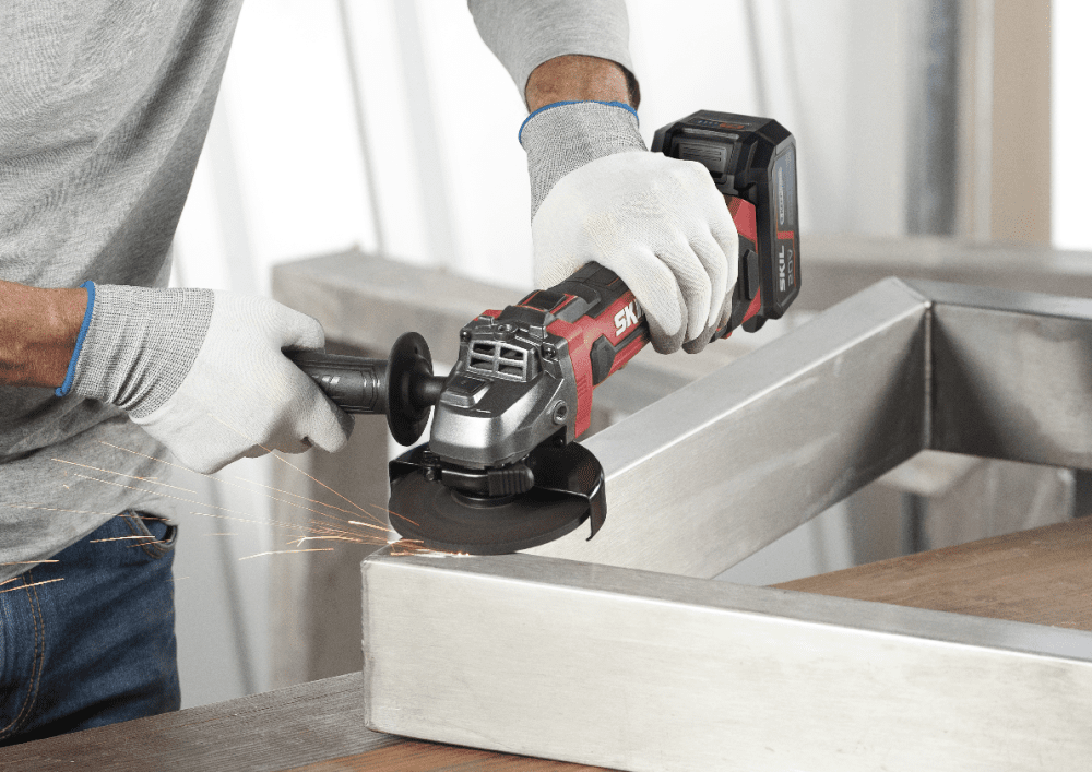 Cordless angle grinder